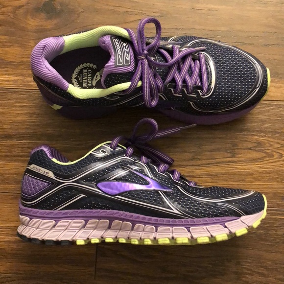 Brooks Shoes - Brooks Adrenaline 16